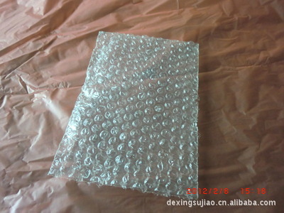 【供應(yīng)防震汽泡帶/環(huán)保氣泡袋/新料氣泡袋/再生料氣泡袋】?jī)r(jià)格,廠家,圖片,其他塑料包裝材料,東莞市樟木頭德興塑膠抽粒廠-